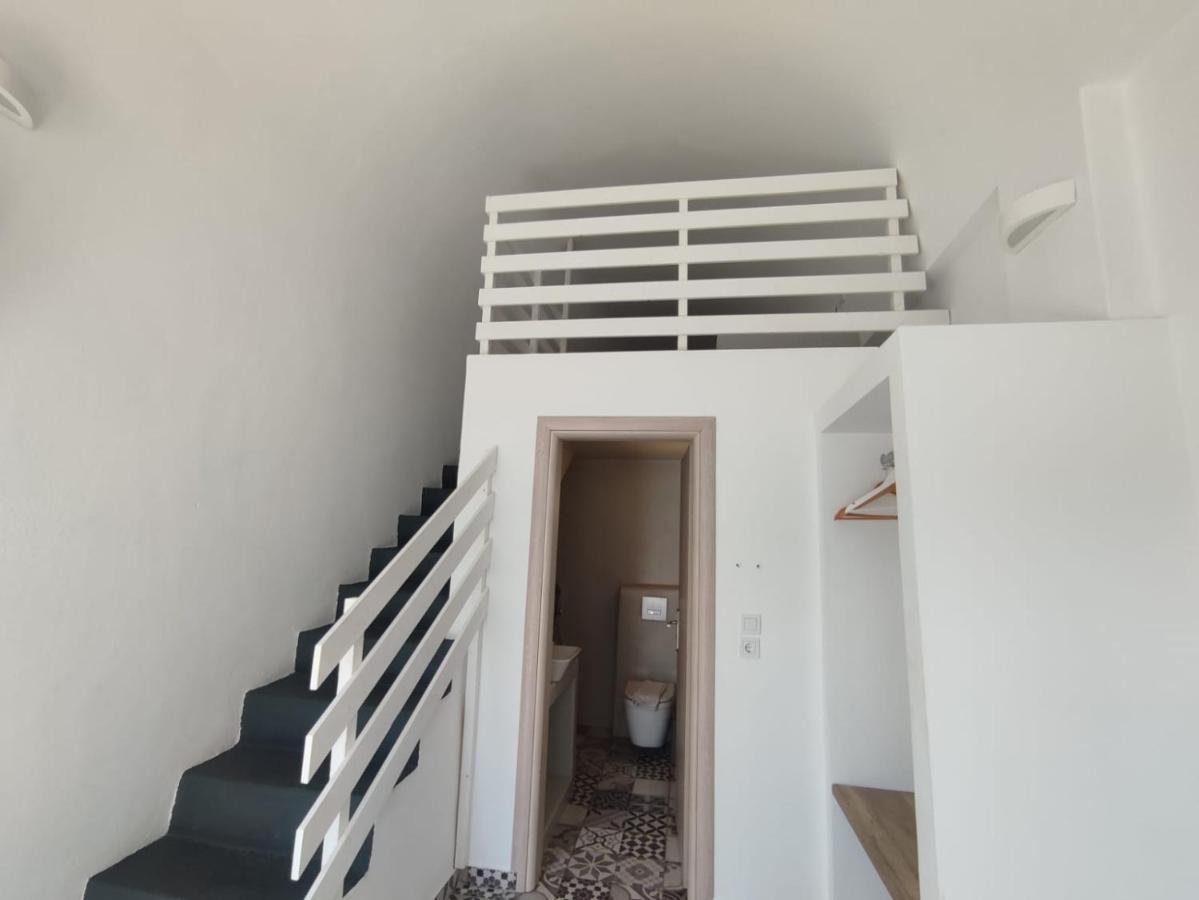 Апартаменты Fira Exo Katikies- Urban Fira Экстерьер фото